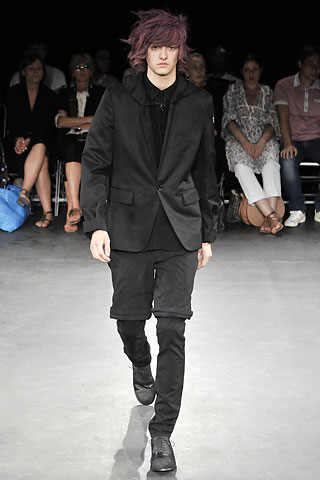 Comme des Garcons / - 2009